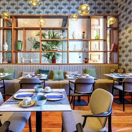 Boutique Cordial Plaza Mayor De Santa Ana Hotel