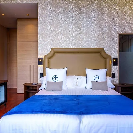 Boutique Cordial Plaza Mayor De Santa Ana Hotell 4*